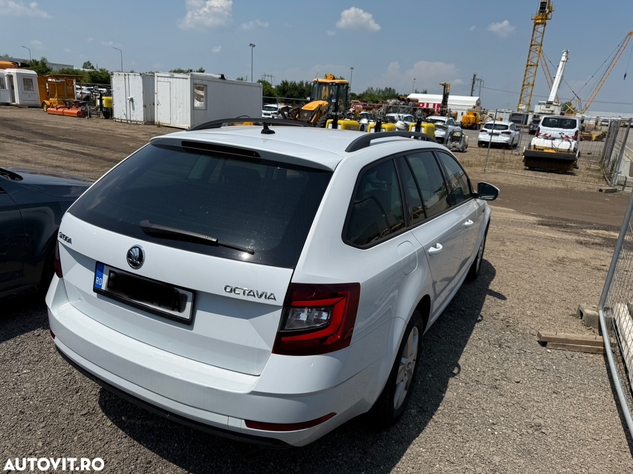 Skoda Octavia Combi 2.0 TDI DSG Style - 9