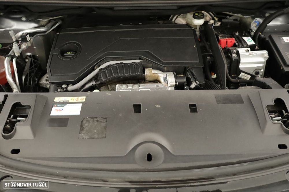 Peugeot 3008 1.2 Hybrid Allure e-DCS6 - 24