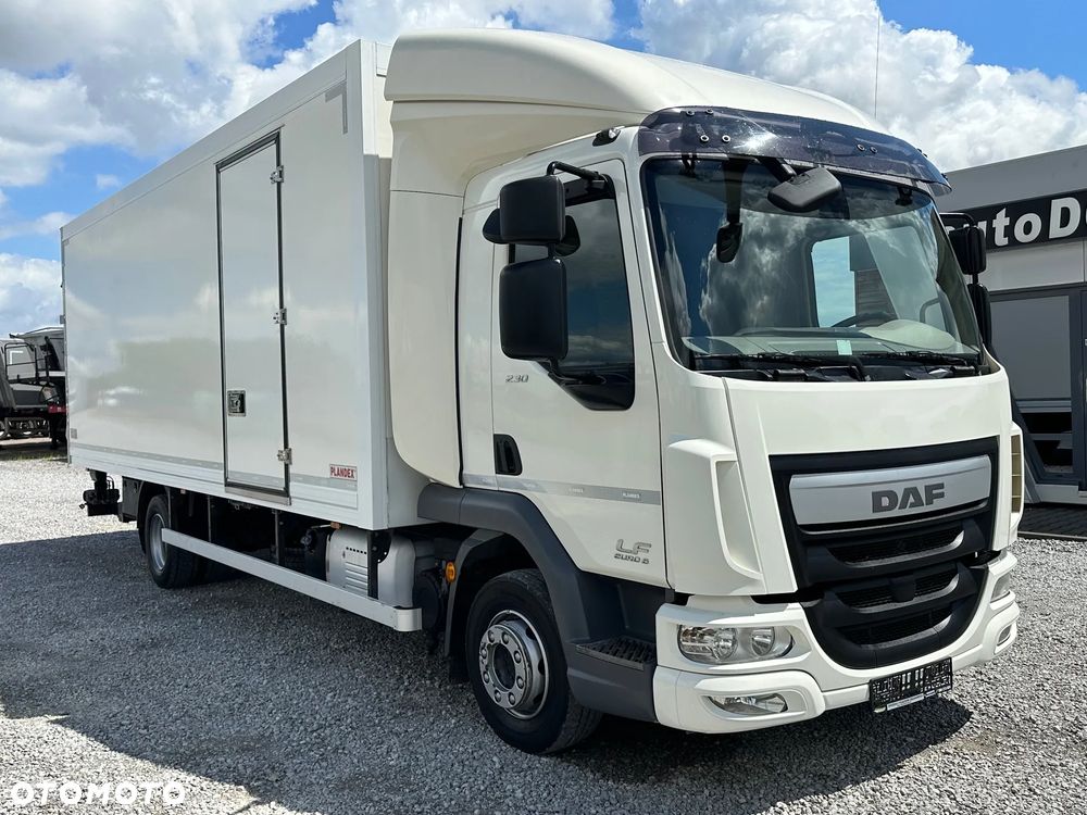 DAF / LF 12.230 / EURO 6 / KONTENER + WINDA / 16 PALET / KABINA SYPIALNA - 1