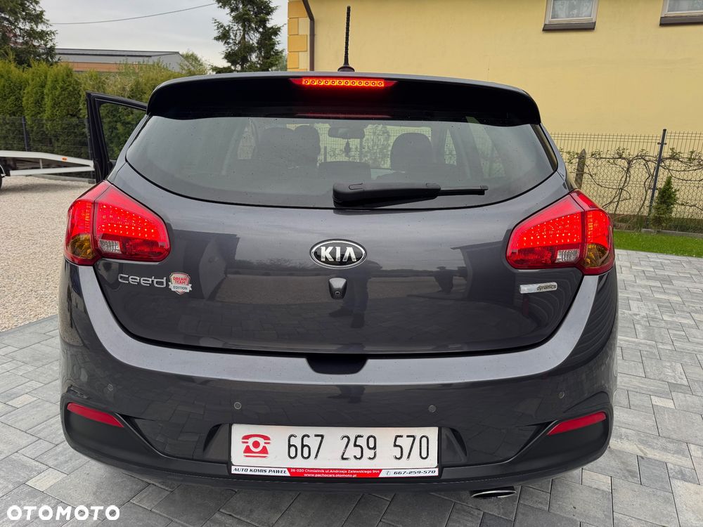 Kia Ceed 1.6 GDI ISG Dream-Team Edition - 16