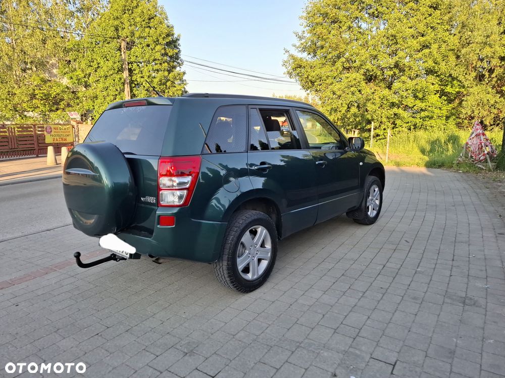 Suzuki Grand Vitara 2.0 - 5