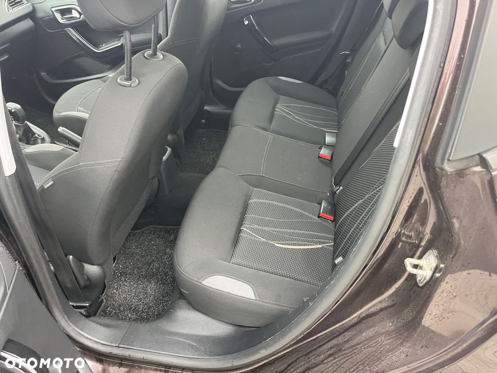 Peugeot 208 95 VTI Allure - 18