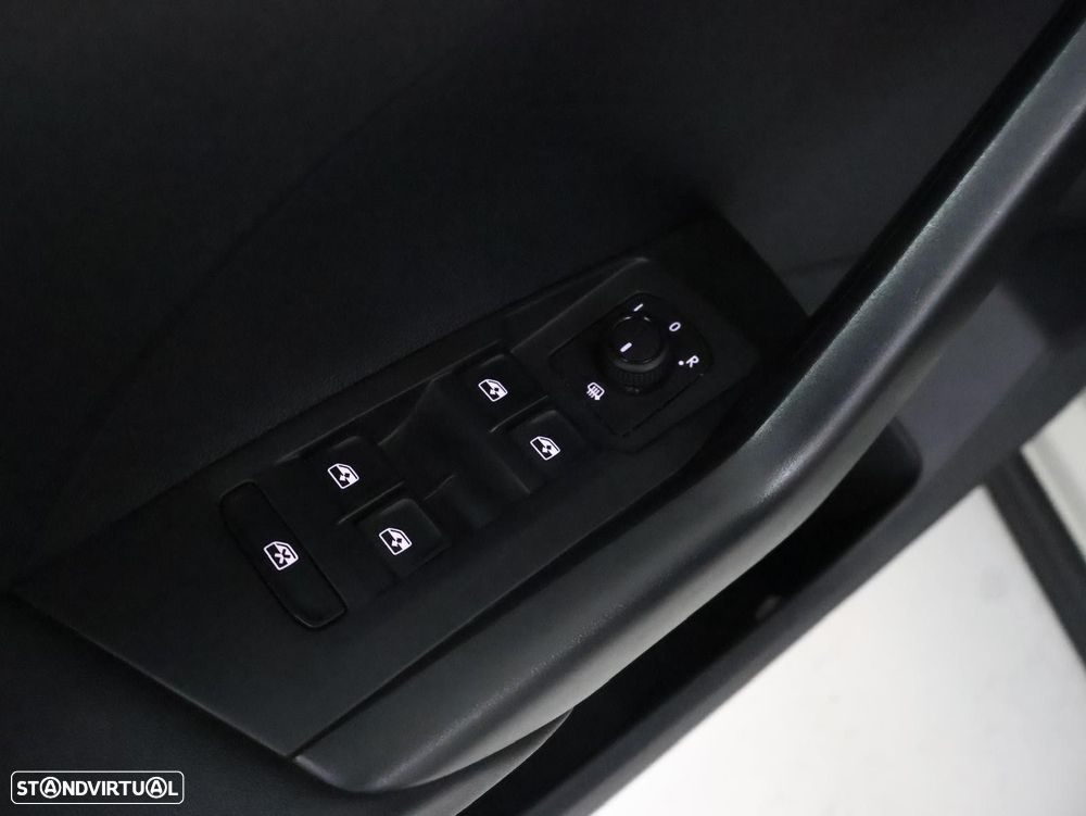 VW T-Roc 1.0 TSI Life - 10