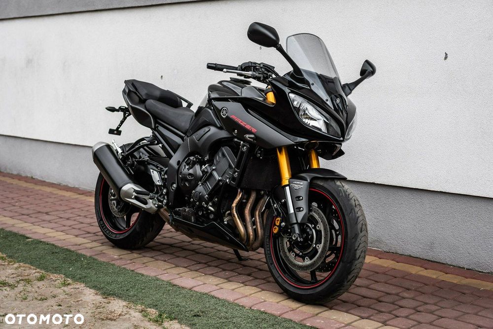 Yamaha FZ - 2