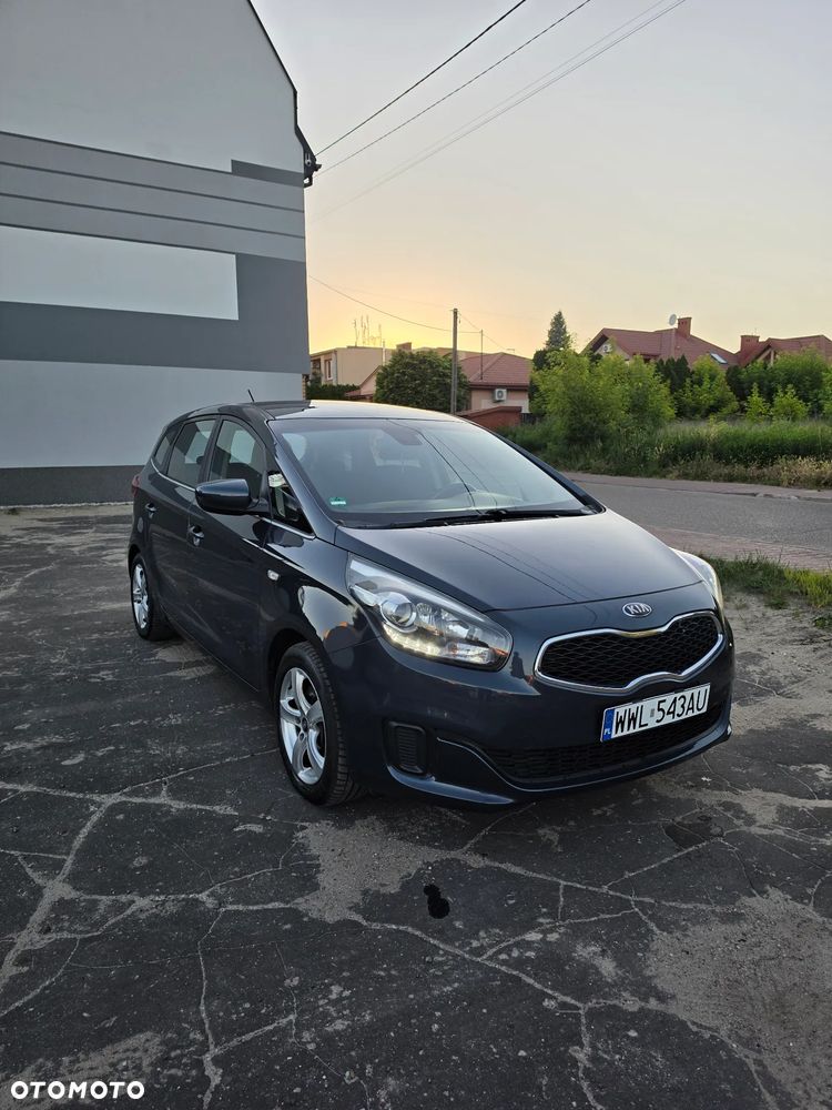 Kia Carens 1.7 CRDi XL 7os - 3