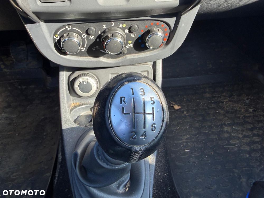 Dacia Duster dCi 110 FAP 4x4 Laureate - 13