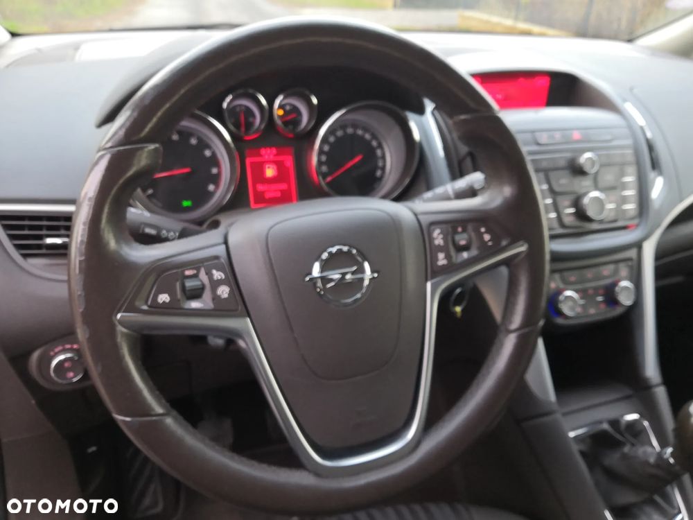 Opel Zafira - 21