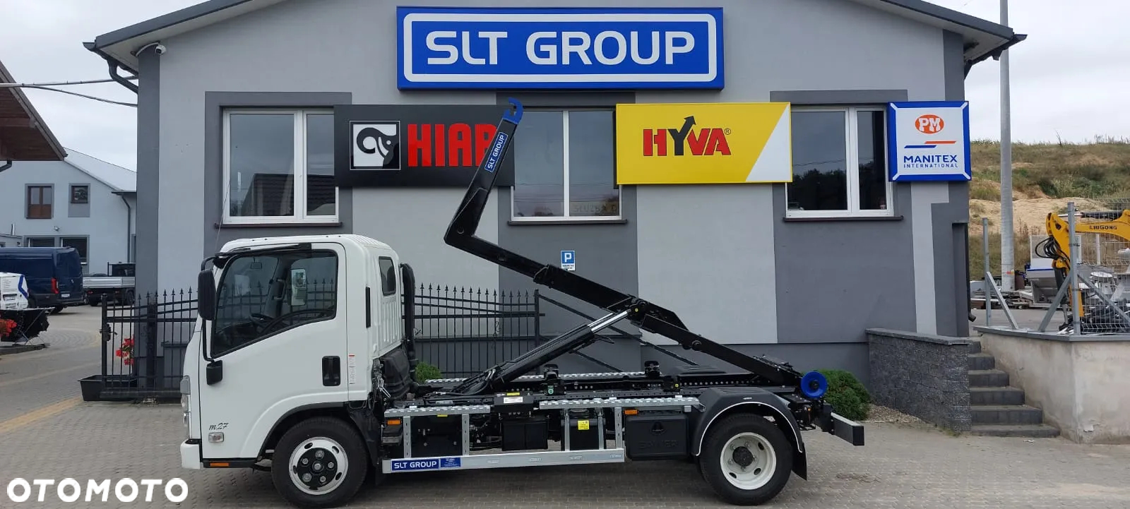 Isuzu M27 H - 2