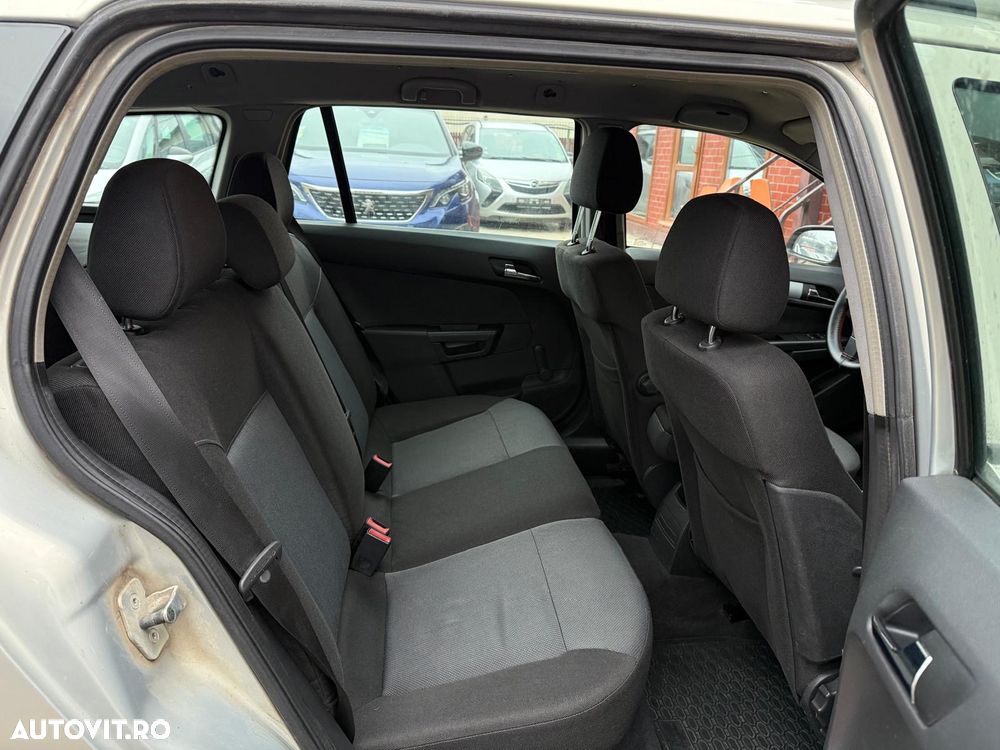 Opel Astra 1.7 CDTI - 17