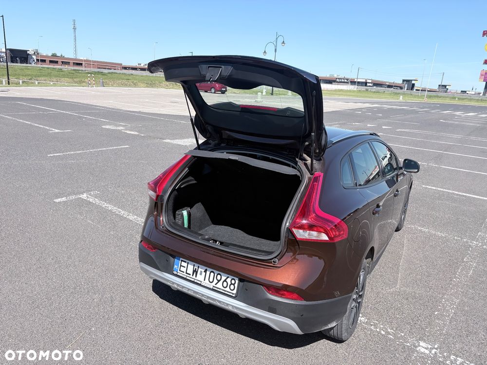 Volvo V40 D2 Geartronic Momentum - 25