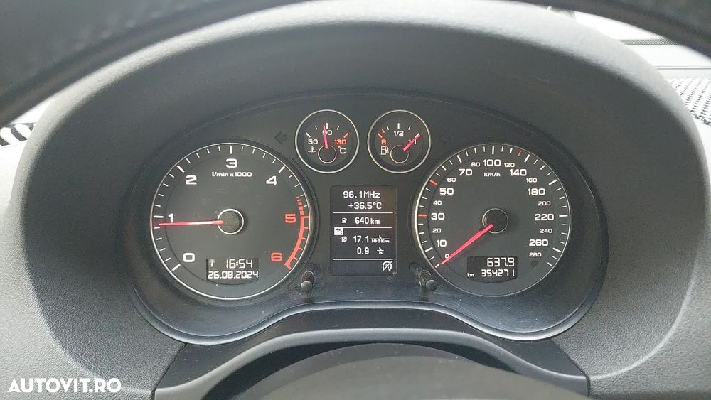 Audi A3 2.0 TDI Sportback DPF Ambiente - 26