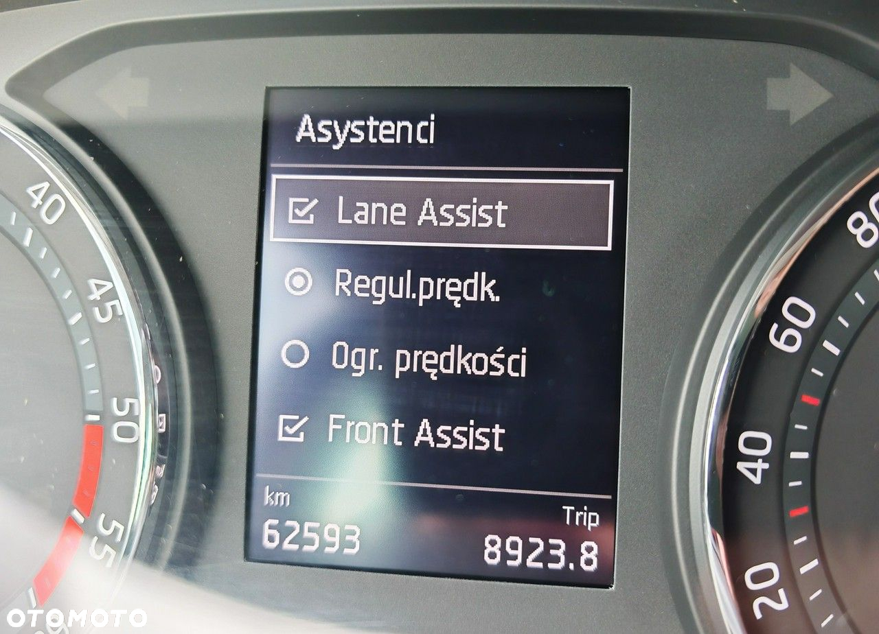 Skoda Octavia 2.0 TDI Ambition DSG - 17