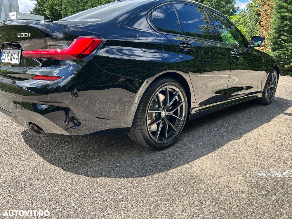 BMW Seria 3 330i xDrive Aut. M Sport - 13
