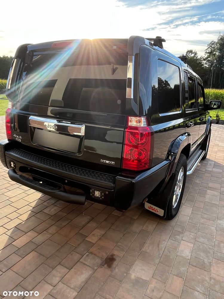 Jeep Commander 5.7 V8 Overland - 8