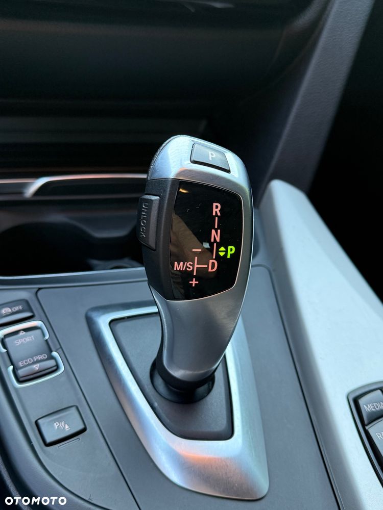 BMW Seria 3 - 25