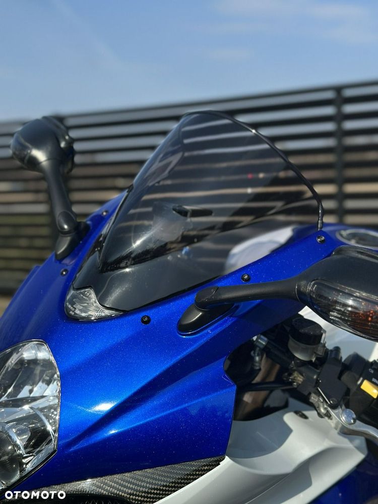 Suzuki GSX-R - 22
