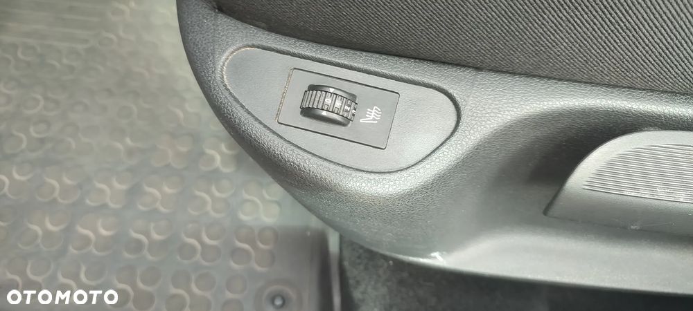Peugeot 308 HDi FAP 165 Automatik Allure - 13