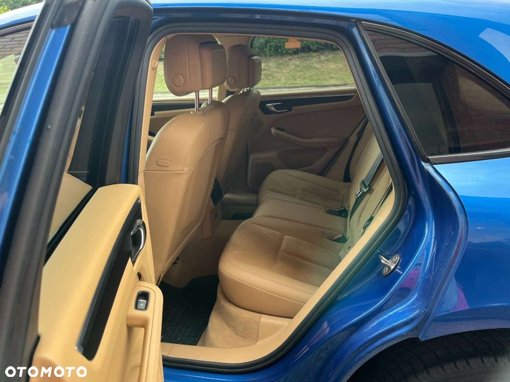 Porsche Macan - 26