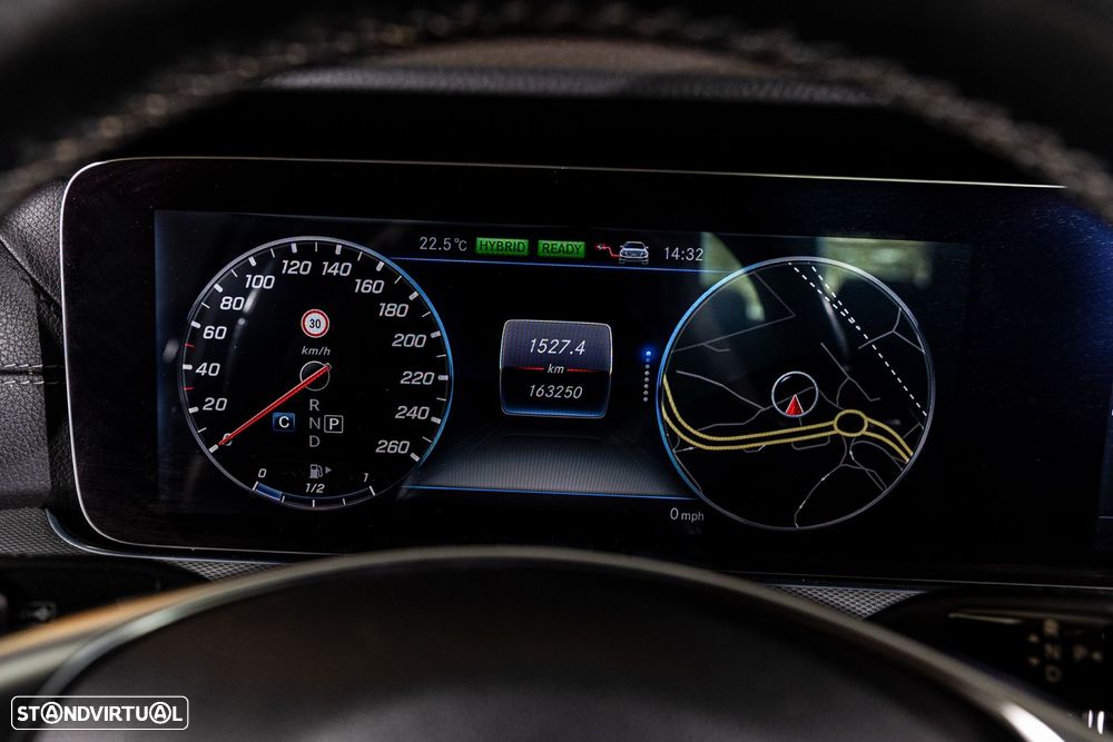 Mercedes-Benz E 350 e AMG - 16