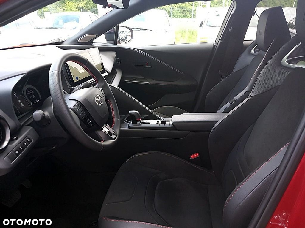 Toyota C-HR - 12