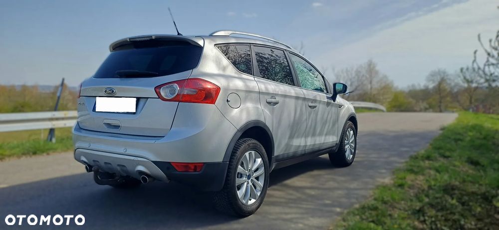 Ford Kuga 2.0 TDCi 4x4 Titanium - 5