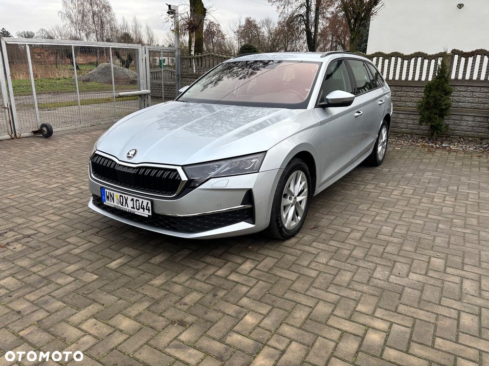 Skoda Octavia 2.0 TDI DSG Ambition - 1