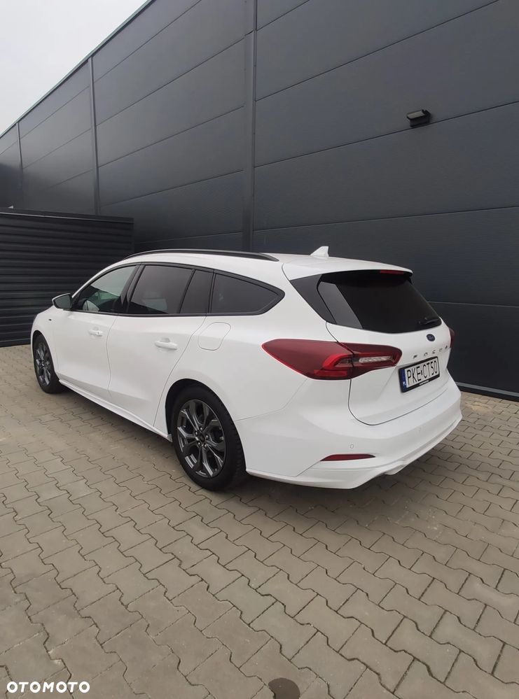 Ford Focus 1.0 EcoBoost Hybrid ST-LINE X - 37