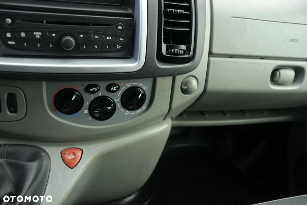 Opel Vivaro - 30