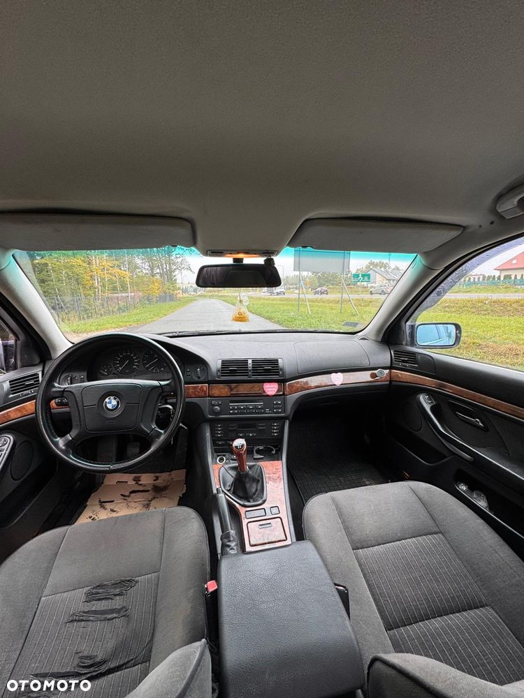 BMW Seria 5 520i - 5