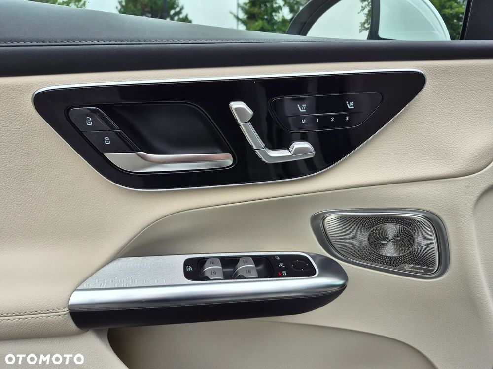 Mercedes-Benz GLC 300 4Matic 9G-TRONIC Edition Avantgarde - 19