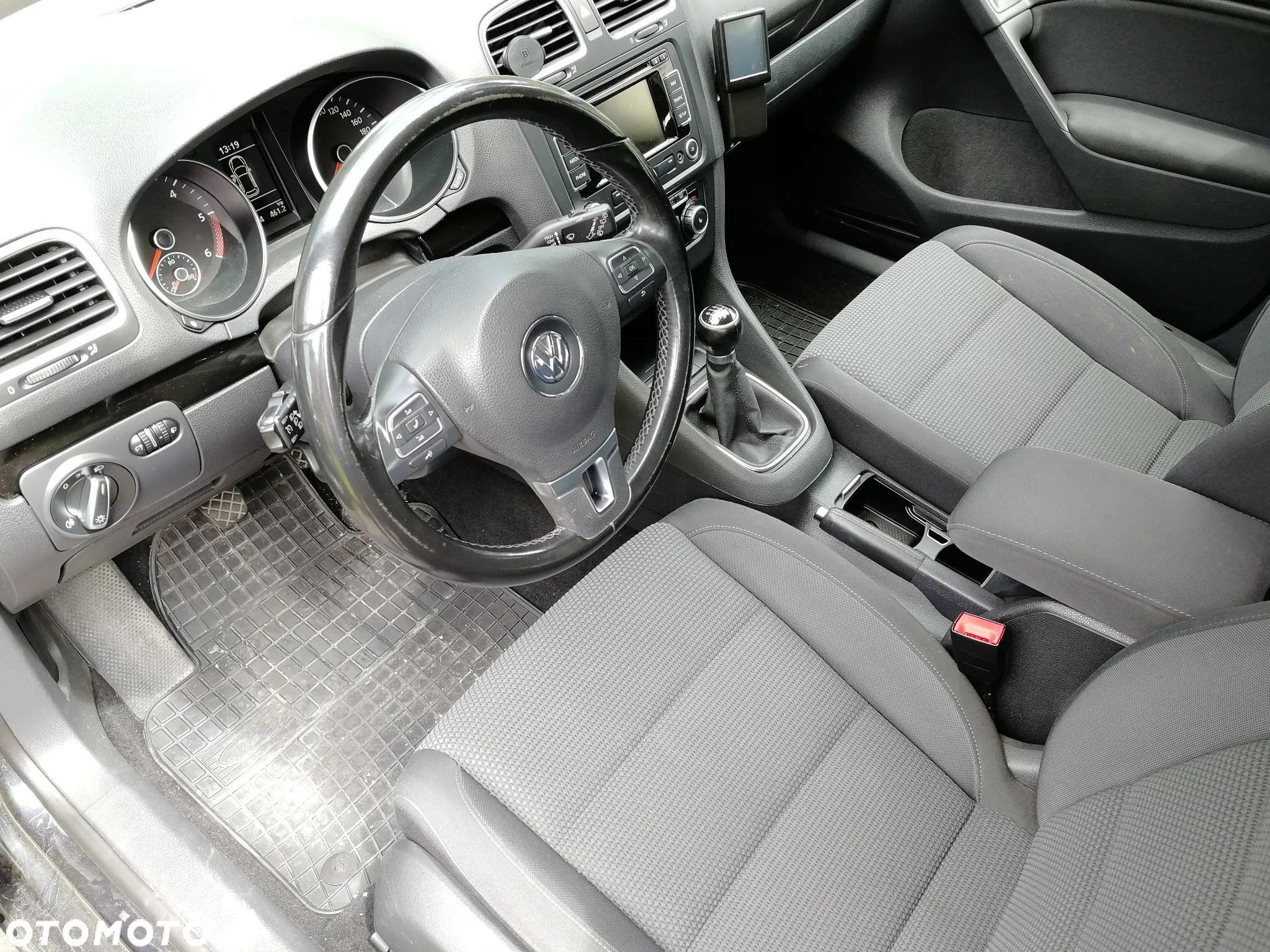Volkswagen Golf VI 2.0 TDI Comfortline - 6