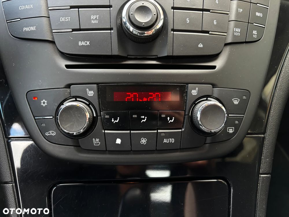 Opel Insignia 2.0 Turbo 4x4 - 11