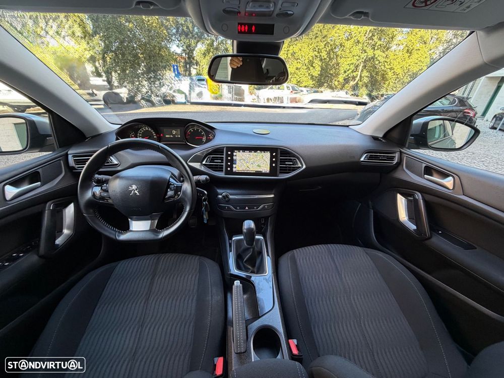 Peugeot 308 1.2 PureTech Active - 21