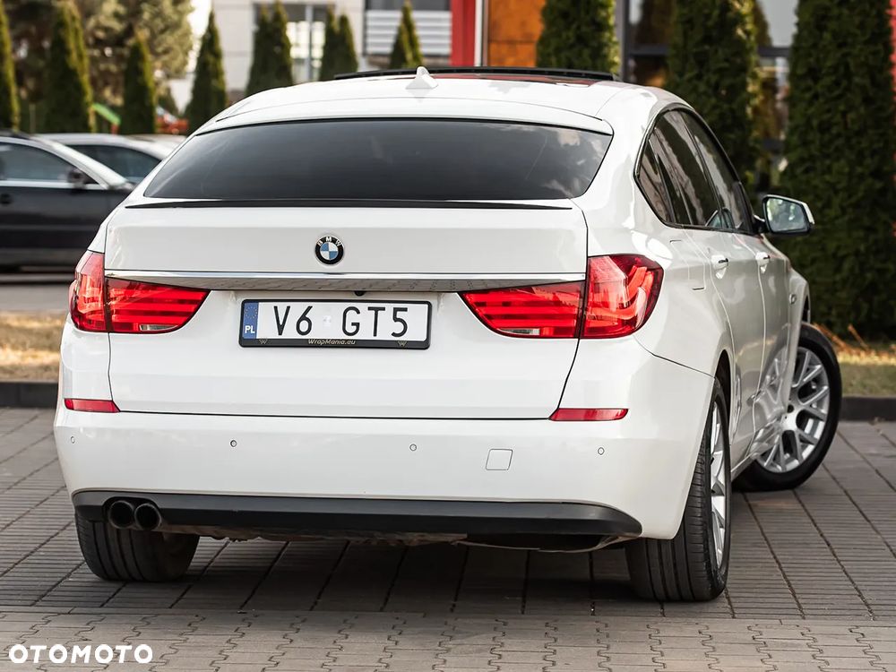 BMW 5GT - 11