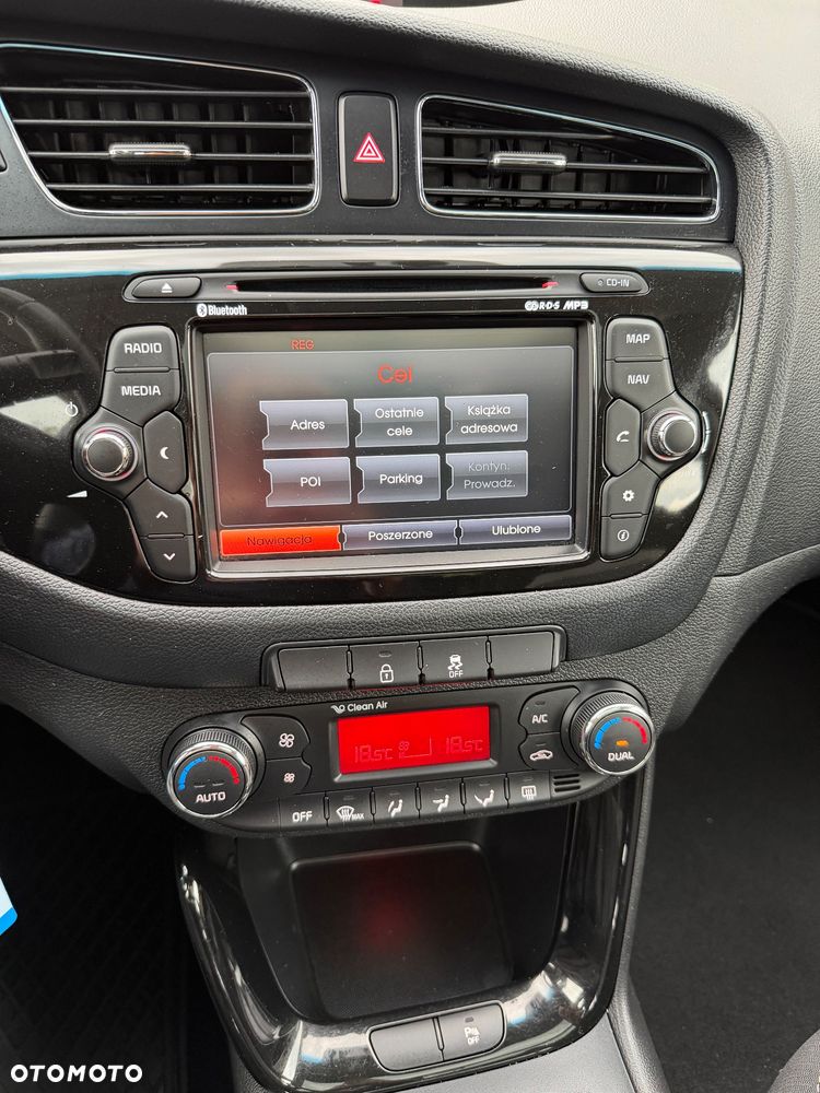 Kia Ceed 1.6 GDI Platinum Edition - 33