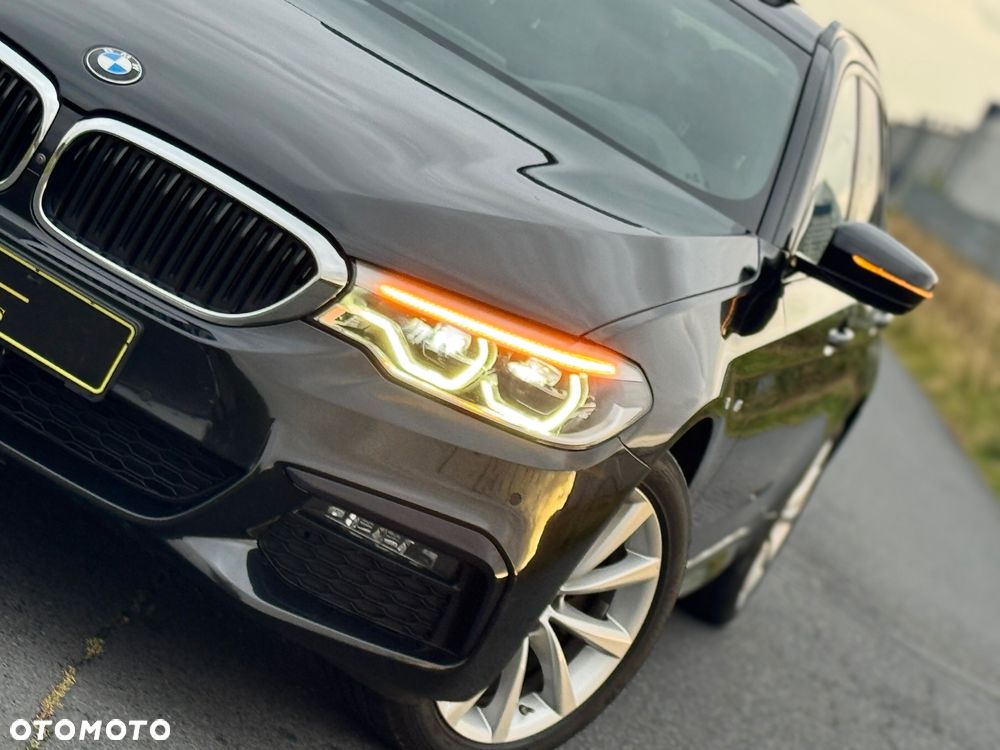 BMW Seria 5 520d Touring M Sport Edition - 8