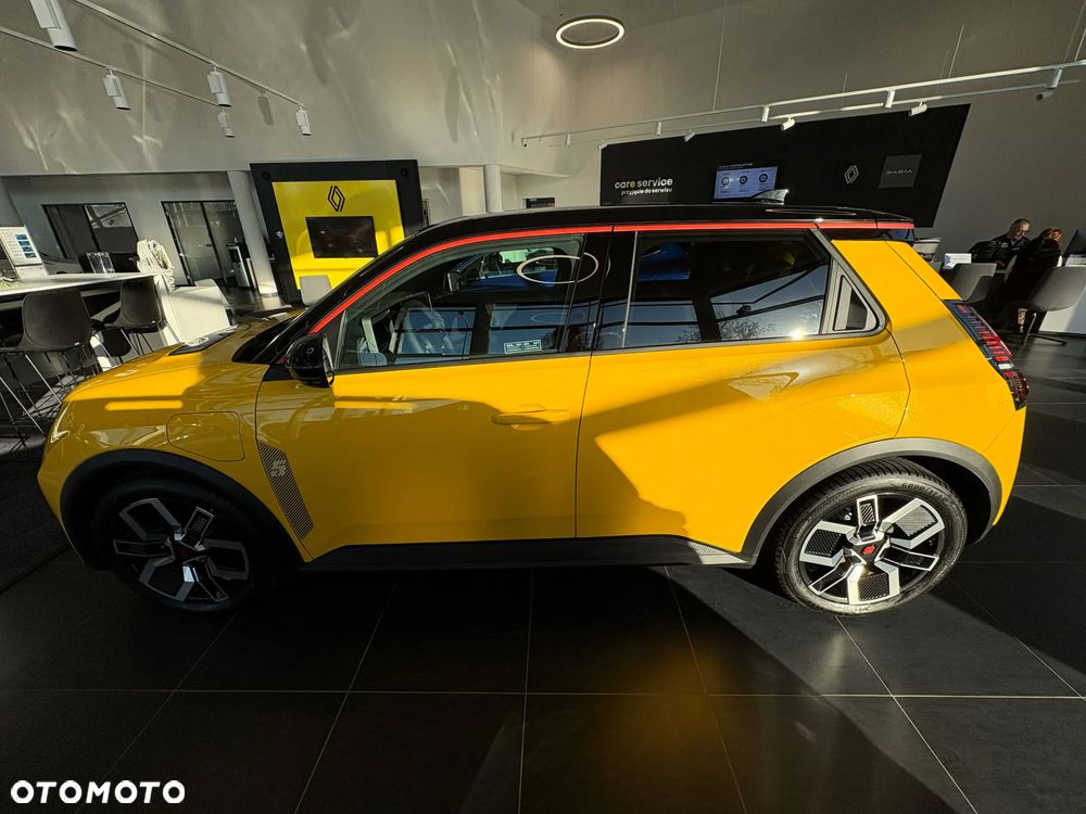 Renault 5 40kWh Urban Range Techno - 10