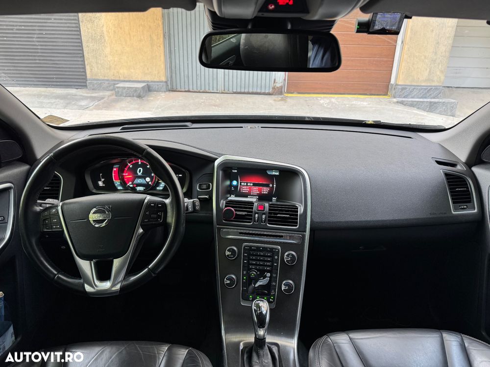 Volvo XC 60 - 4