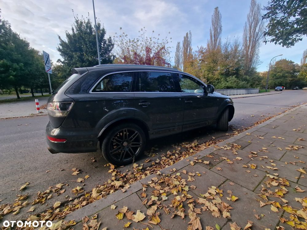 Audi Q7 - 25