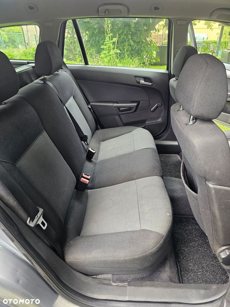 Opel Astra 1.7 CDTI - 13