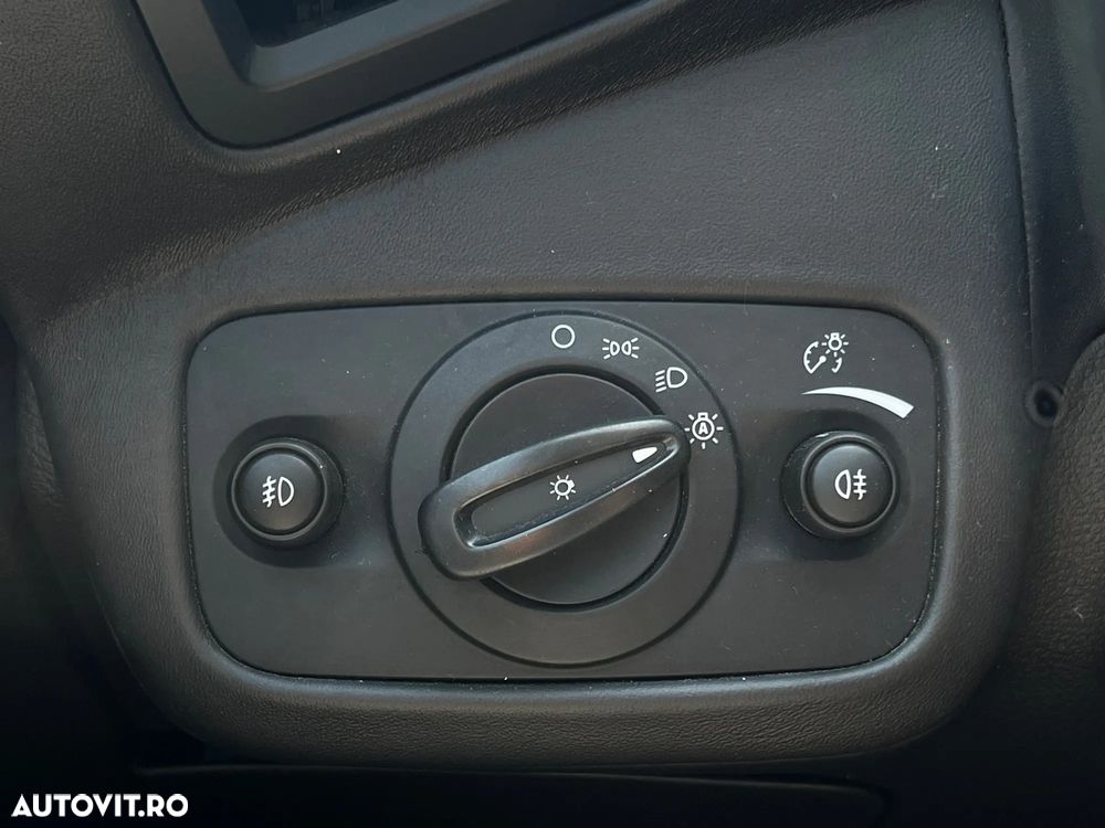 Ford Kuga 2.0 TDCi 4WD Powershift Vignale - 20
