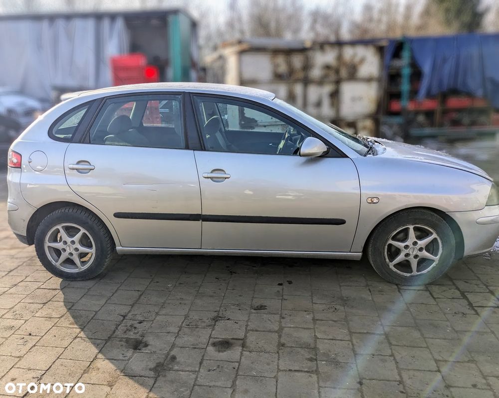 Seat Ibiza III 1.2 benz 47kw 2002 L57W na części - 3