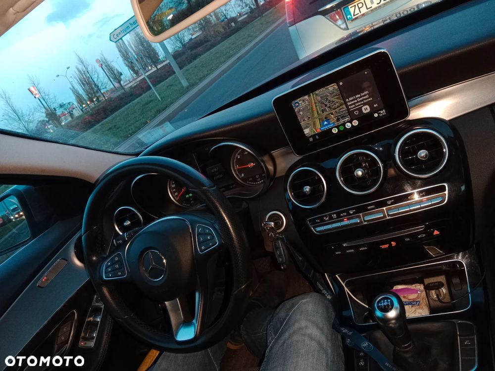Mercedes-Benz Klasa C 180 d Avantgarde - 25