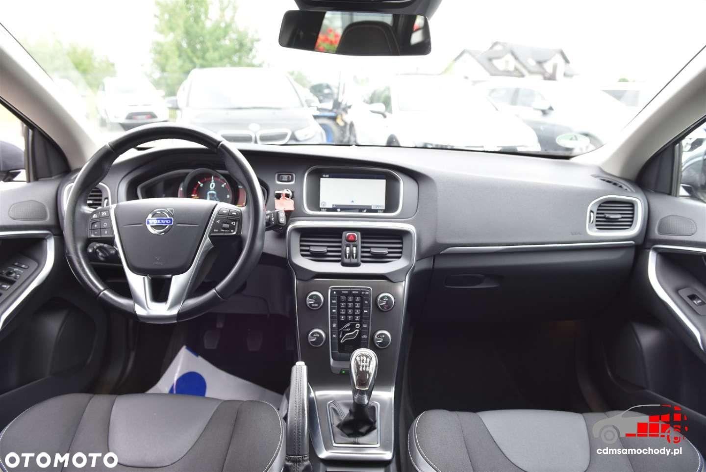 Volvo V40 - 18