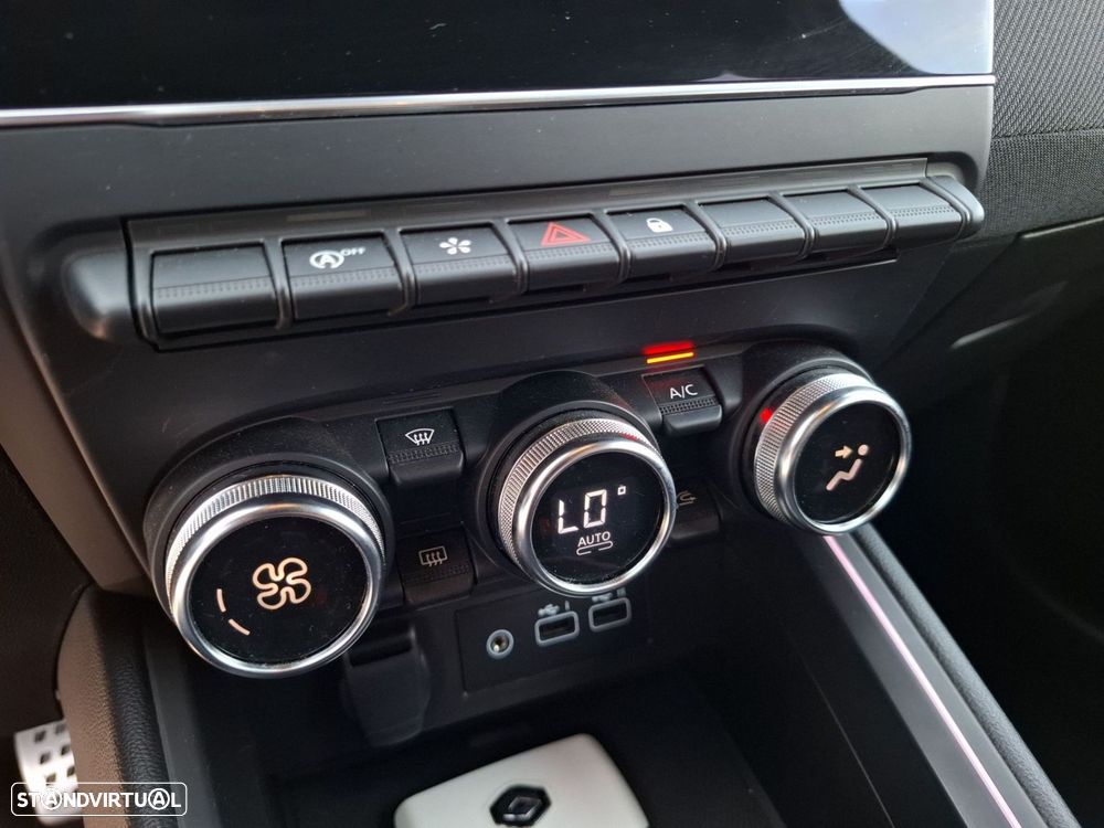 Renault Clio - 19