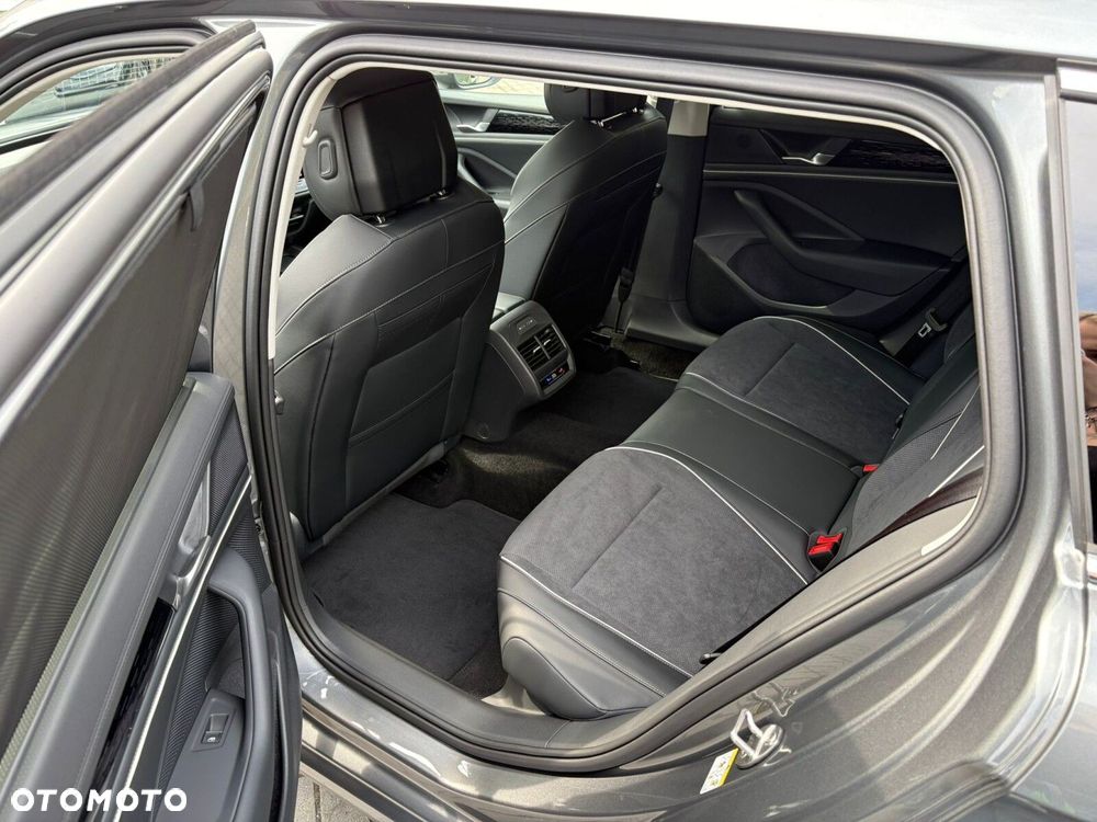 Volkswagen Passat - 22
