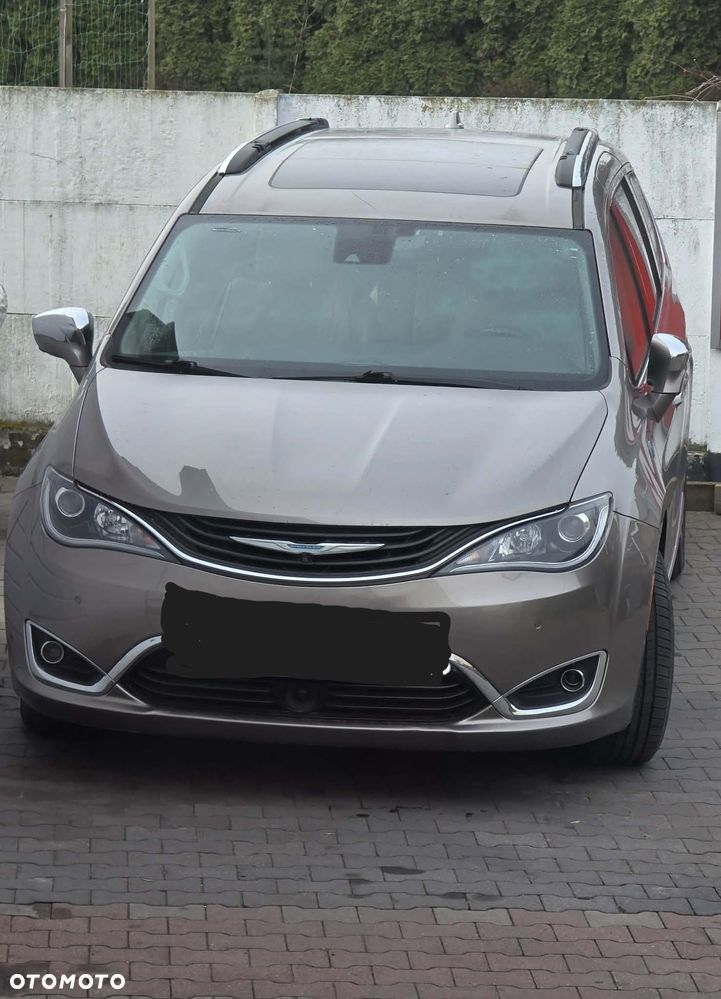 Chrysler Pacifica - 10