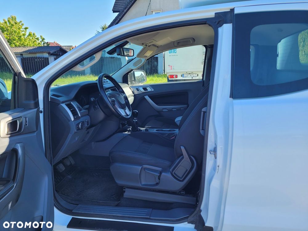 Ford Ranger XLT - 24