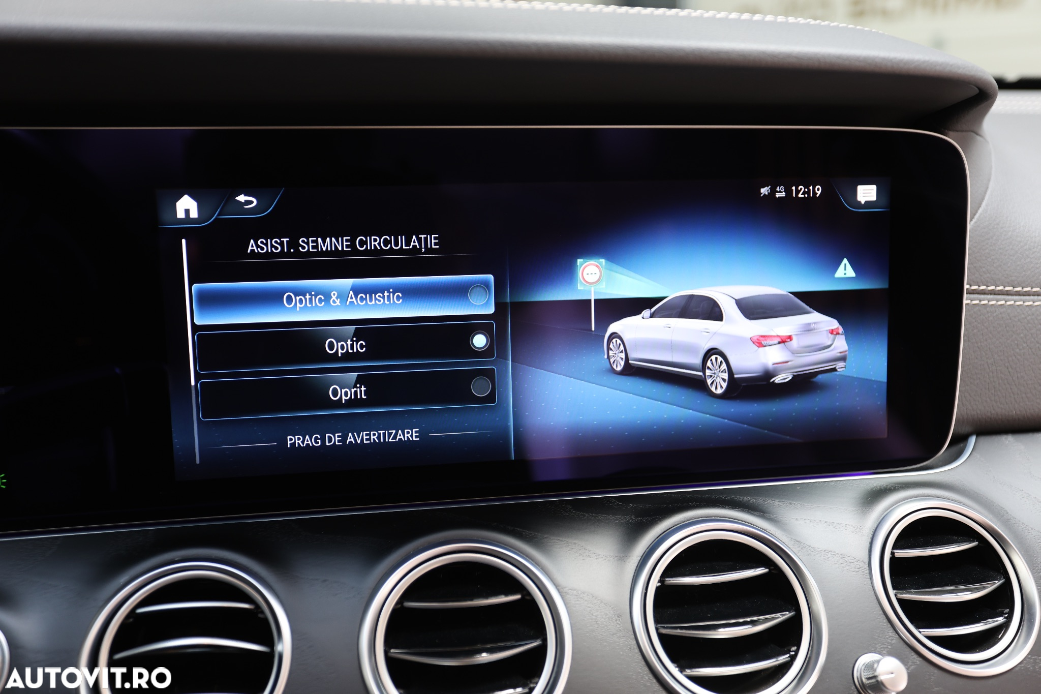 Mercedes-Benz E 300 d 4Matic 9G-TRONIC Exclusive - 30