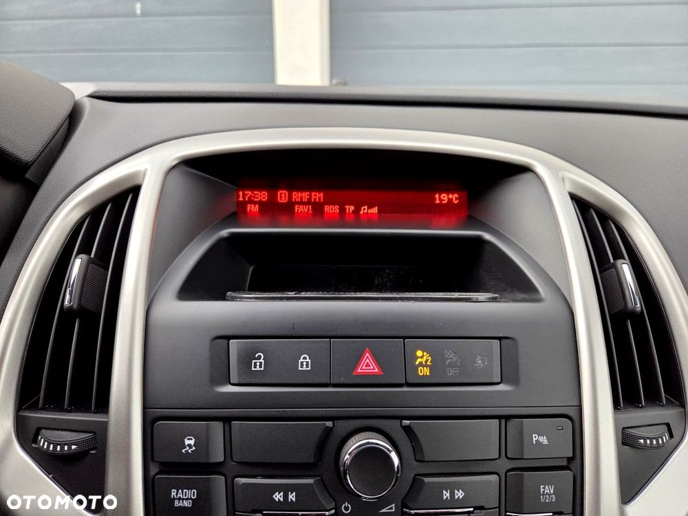 Opel Astra - 25